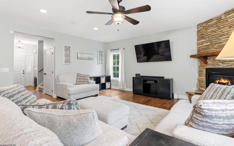 349 Villa View Drive, Morgantown, West Virginia 26508, 5 Bedrooms Bedrooms, 11 Rooms Rooms,3 BathroomsBathrooms,Single Family Detached,For Sale,Villa View,10163765