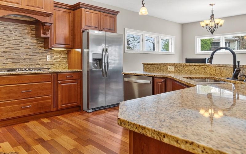 4881 Woods Edge Lane, Morgantown, West Virginia 26508, 5 Bedrooms Bedrooms, 10 Rooms Rooms,4 BathroomsBathrooms,Single Family Detached,For Sale,Woods Edge,10163764