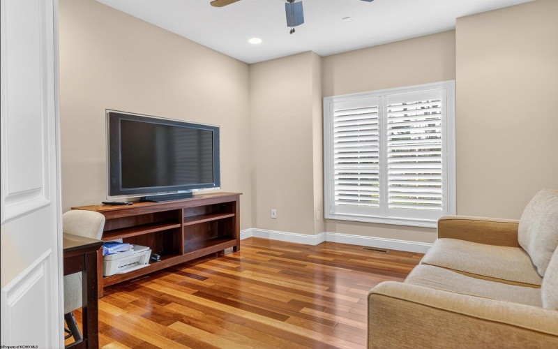 4881 Woods Edge Lane, Morgantown, West Virginia 26508, 5 Bedrooms Bedrooms, 10 Rooms Rooms,4 BathroomsBathrooms,Single Family Detached,For Sale,Woods Edge,10163764