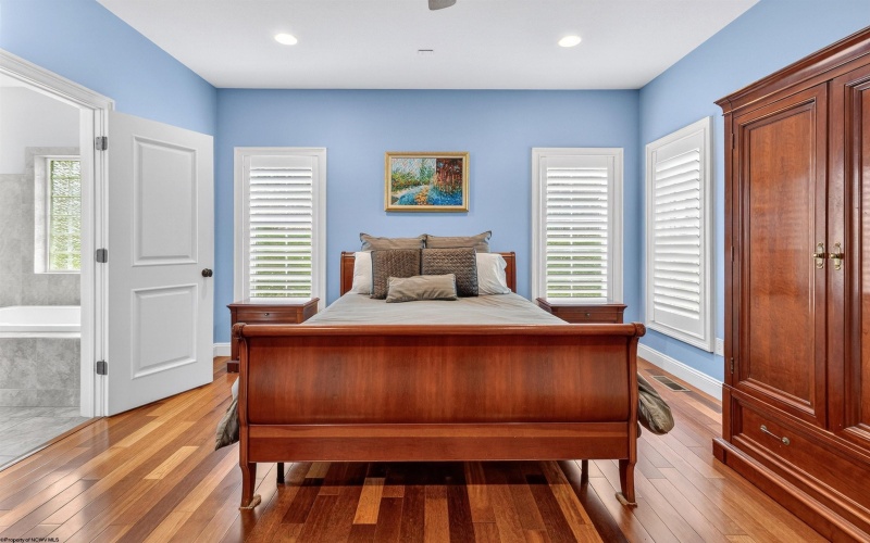 4881 Woods Edge Lane, Morgantown, West Virginia 26508, 5 Bedrooms Bedrooms, 10 Rooms Rooms,4 BathroomsBathrooms,Single Family Detached,For Sale,Woods Edge,10163764