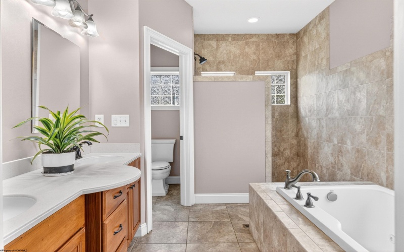 4881 Woods Edge Lane, Morgantown, West Virginia 26508, 5 Bedrooms Bedrooms, 10 Rooms Rooms,4 BathroomsBathrooms,Single Family Detached,For Sale,Woods Edge,10163764