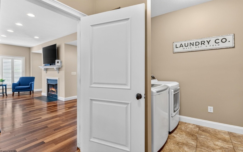 4881 Woods Edge Lane, Morgantown, West Virginia 26508, 5 Bedrooms Bedrooms, 10 Rooms Rooms,4 BathroomsBathrooms,Single Family Detached,For Sale,Woods Edge,10163764