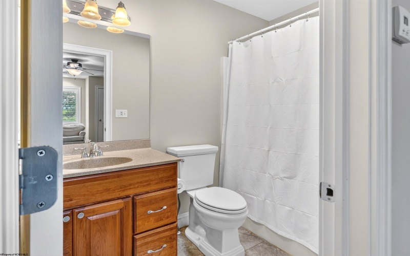 4881 Woods Edge Lane, Morgantown, West Virginia 26508, 5 Bedrooms Bedrooms, 10 Rooms Rooms,4 BathroomsBathrooms,Single Family Detached,For Sale,Woods Edge,10163764