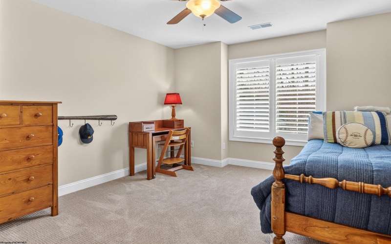 4881 Woods Edge Lane, Morgantown, West Virginia 26508, 5 Bedrooms Bedrooms, 10 Rooms Rooms,4 BathroomsBathrooms,Single Family Detached,For Sale,Woods Edge,10163764