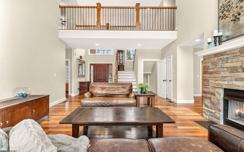 4881 Woods Edge Lane, Morgantown, West Virginia 26508, 5 Bedrooms Bedrooms, 10 Rooms Rooms,4 BathroomsBathrooms,Single Family Detached,For Sale,Woods Edge,10163764