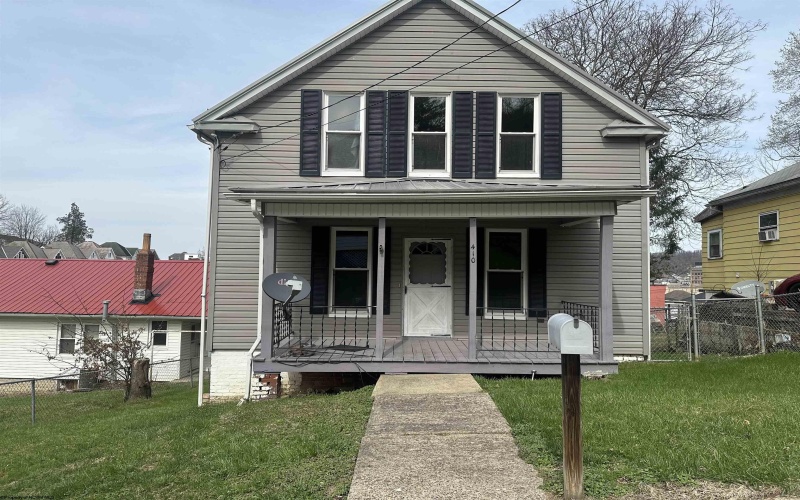 410 High Street, Clarksburg, West Virginia 26301, 2 Bedrooms Bedrooms, 5 Rooms Rooms,1 BathroomBathrooms,Single Family Detached,For Sale,High,10163750