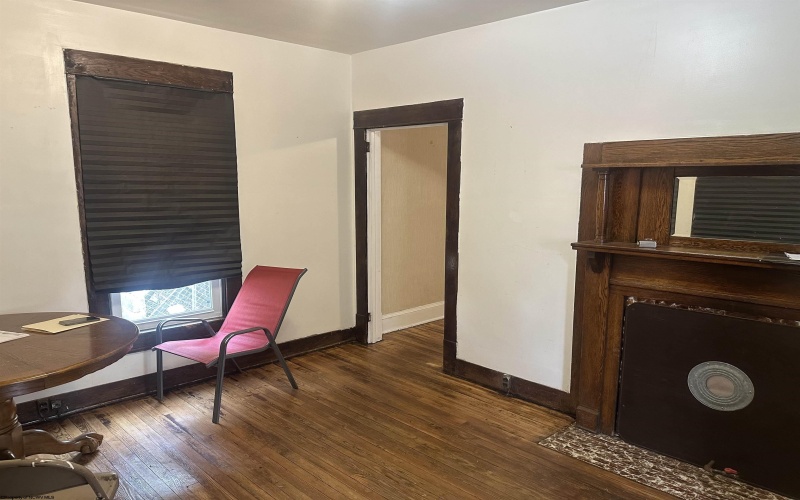 410 High Street, Clarksburg, West Virginia 26301, 2 Bedrooms Bedrooms, 5 Rooms Rooms,1 BathroomBathrooms,Single Family Detached,For Sale,High,10163750