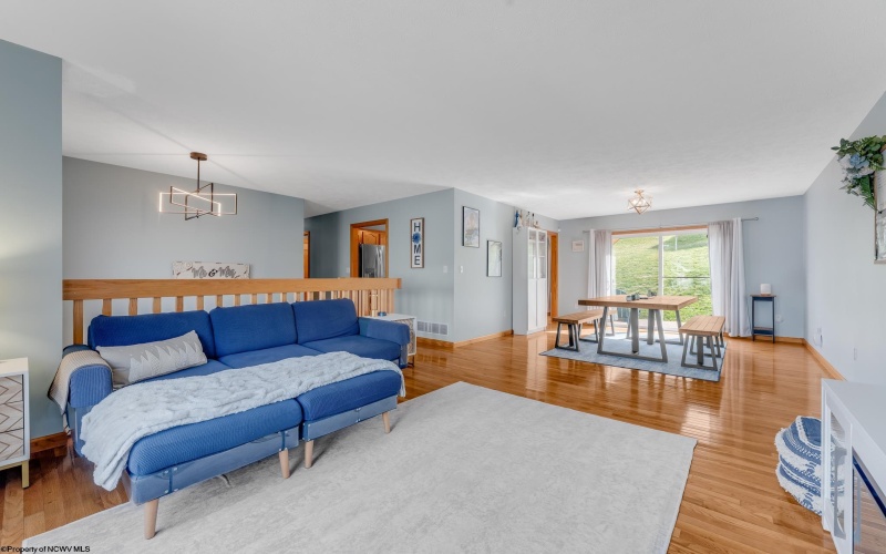 310 Anini Drive, Morgantown, West Virginia 26508, 3 Bedrooms Bedrooms, 7 Rooms Rooms,2 BathroomsBathrooms,Single Family Detached,For Sale,Anini,10163748