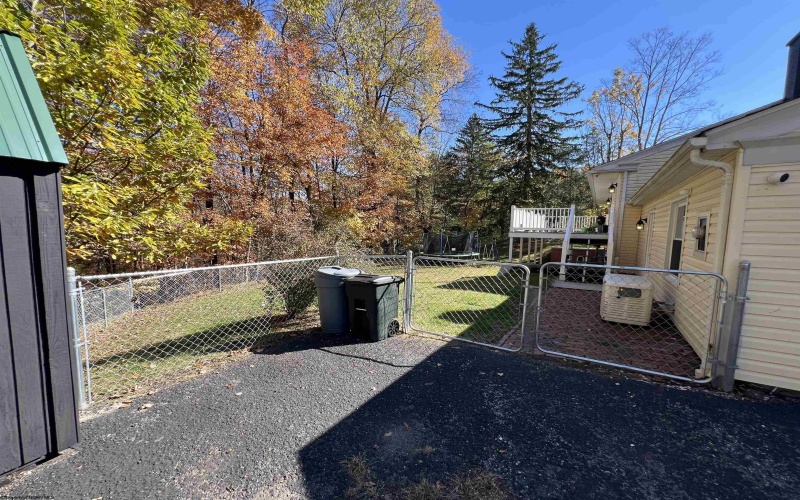 8 Kerens Hill, Elkins, West Virginia 26241, 5 Bedrooms Bedrooms, 10 Rooms Rooms,2 BathroomsBathrooms,Single Family Detached,For Sale,Kerens,10163761