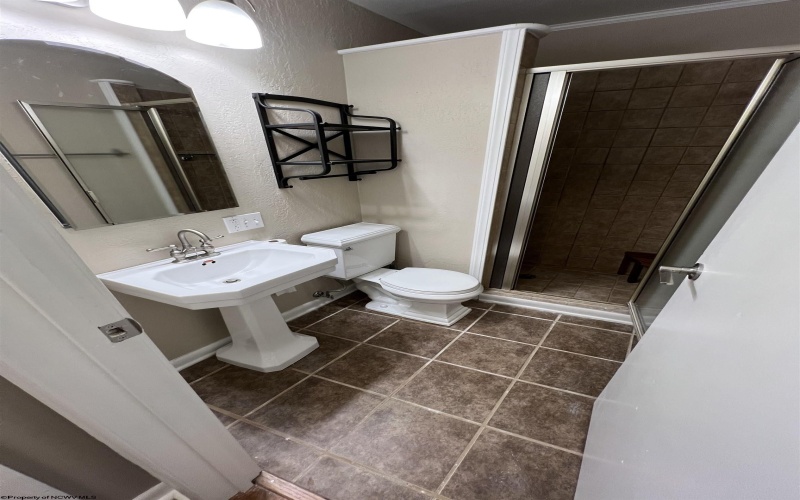 8 Kerens Hill, Elkins, West Virginia 26241, 5 Bedrooms Bedrooms, 10 Rooms Rooms,2 BathroomsBathrooms,Single Family Detached,For Sale,Kerens,10163761