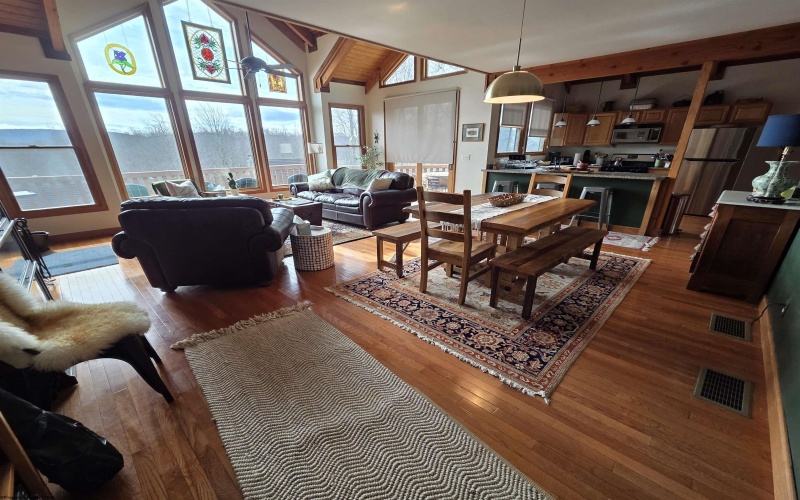 111 Treetop Lane, Davis, West Virginia 26260, 3 Bedrooms Bedrooms, 6 Rooms Rooms,3 BathroomsBathrooms,Single Family Detached,For Sale,Treetop,10163758