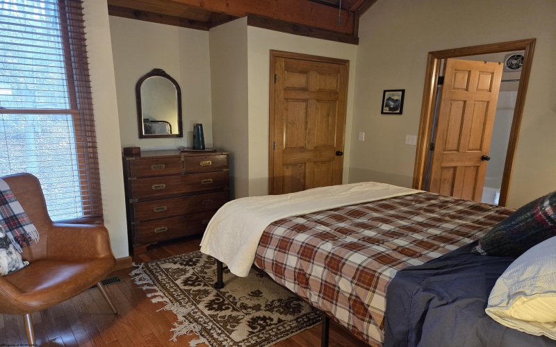 111 Treetop Lane, Davis, West Virginia 26260, 3 Bedrooms Bedrooms, 6 Rooms Rooms,3 BathroomsBathrooms,Single Family Detached,For Sale,Treetop,10163758