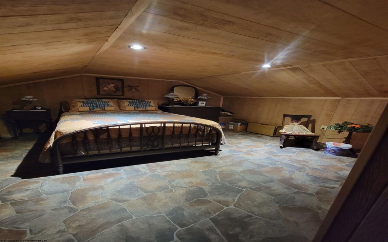 111 Cravens Run, Elkins, West Virginia 26421, 3 Bedrooms Bedrooms, 6 Rooms Rooms,2 BathroomsBathrooms,Single Family Detached,For Sale,Cravens,10163757