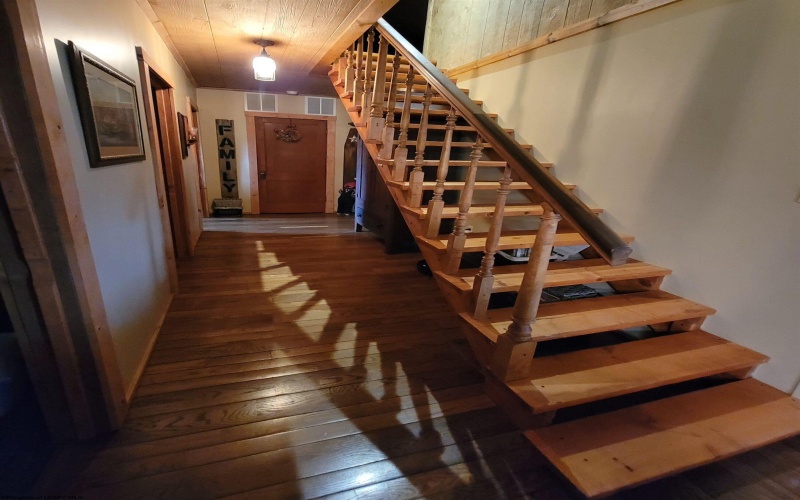 111 Cravens Run, Elkins, West Virginia 26421, 3 Bedrooms Bedrooms, 6 Rooms Rooms,2 BathroomsBathrooms,Single Family Detached,For Sale,Cravens,10163757