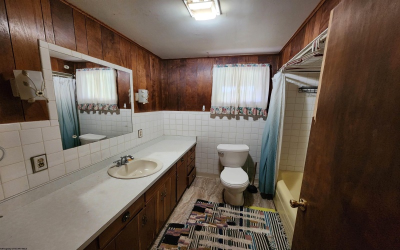 69 Maple Lake Court, Bridgeport, West Virginia 26330, 3 Bedrooms Bedrooms, 7 Rooms Rooms,1 BathroomBathrooms,Single Family Detached,For Sale,Maple Lake,10163756