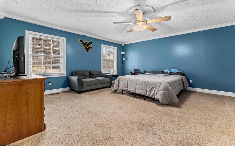 1414 Center Hill Street, Morgantown, West Virginia 26505, 5 Bedrooms Bedrooms, 13 Rooms Rooms,4 BathroomsBathrooms,Single Family Detached,For Sale,Center Hill,10163755