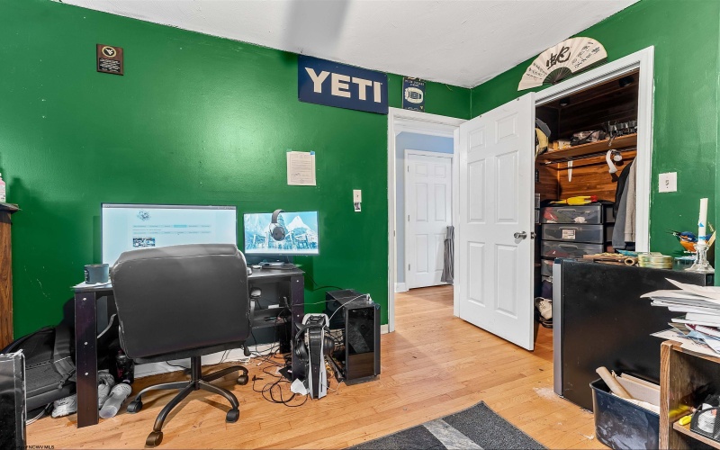 1414 Center Hill Street, Morgantown, West Virginia 26505, 5 Bedrooms Bedrooms, 13 Rooms Rooms,4 BathroomsBathrooms,Single Family Detached,For Sale,Center Hill,10163755