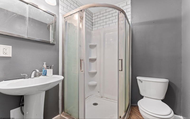 1414 Center Hill Street, Morgantown, West Virginia 26505, 5 Bedrooms Bedrooms, 13 Rooms Rooms,4 BathroomsBathrooms,Single Family Detached,For Sale,Center Hill,10163755