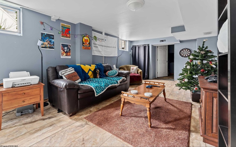 1414 Center Hill Street, Morgantown, West Virginia 26505, 5 Bedrooms Bedrooms, 13 Rooms Rooms,4 BathroomsBathrooms,Single Family Detached,For Sale,Center Hill,10163755