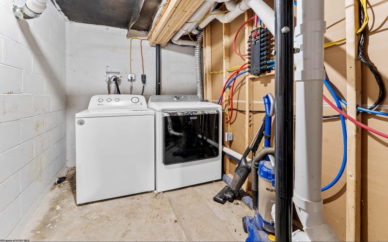 1414 Center Hill Street, Morgantown, West Virginia 26505, 5 Bedrooms Bedrooms, 13 Rooms Rooms,4 BathroomsBathrooms,Single Family Detached,For Sale,Center Hill,10163755