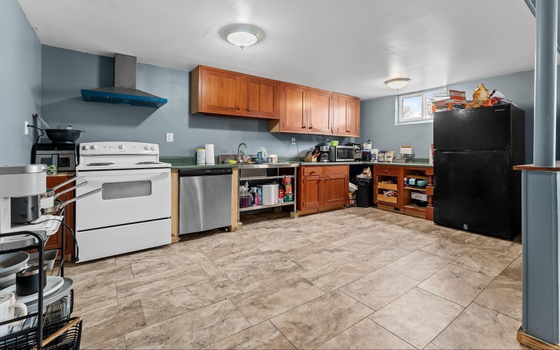 1414 Center Hill Street, Morgantown, West Virginia 26505, 5 Bedrooms Bedrooms, 13 Rooms Rooms,4 BathroomsBathrooms,Single Family Detached,For Sale,Center Hill,10163755