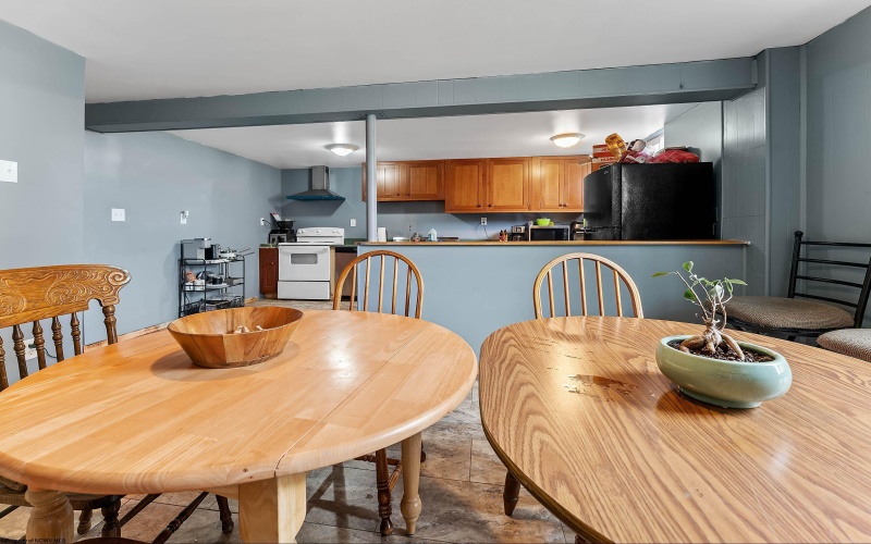 1414 Center Hill Street, Morgantown, West Virginia 26505, 5 Bedrooms Bedrooms, 13 Rooms Rooms,4 BathroomsBathrooms,Single Family Detached,For Sale,Center Hill,10163755