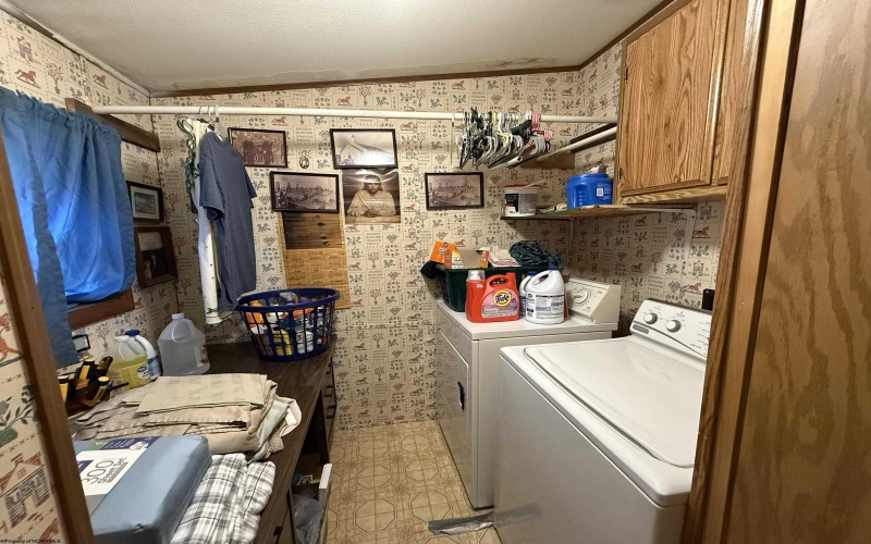 449 Beverly Pike, Elkins, West Virginia 26241, 3 Bedrooms Bedrooms, 5 Rooms Rooms,2 BathroomsBathrooms,Single Family Detached,For Sale,Beverly,10163751