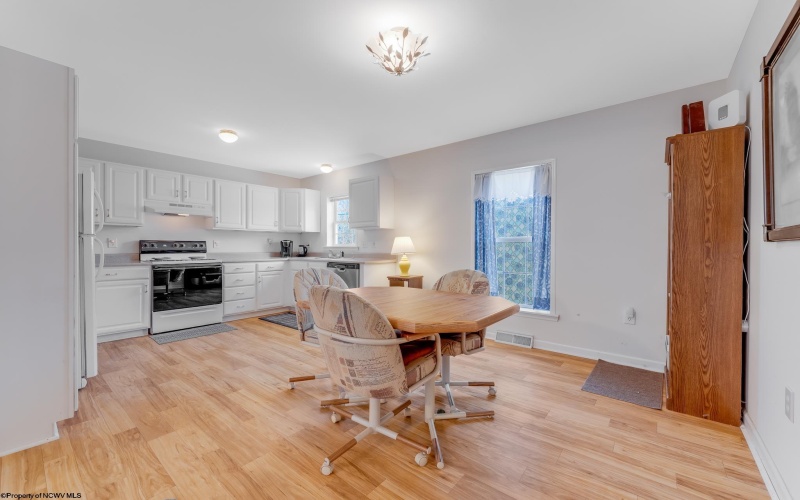 119 Columbus Street, Morgantown, West Virginia 26501, 3 Bedrooms Bedrooms, 8 Rooms Rooms,2 BathroomsBathrooms,Single Family Detached,For Sale,Columbus,10163752