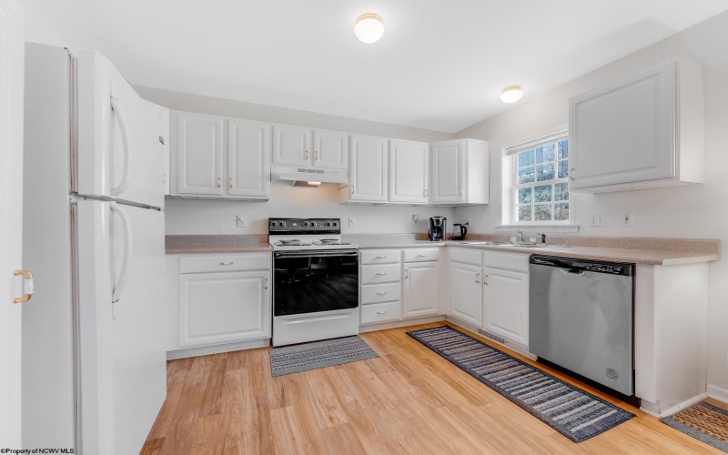 119 Columbus Street, Morgantown, West Virginia 26501, 3 Bedrooms Bedrooms, 8 Rooms Rooms,2 BathroomsBathrooms,Single Family Detached,For Sale,Columbus,10163752