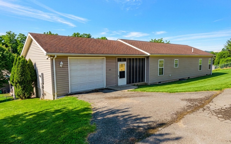 119 Columbus Street, Morgantown, West Virginia 26501, 3 Bedrooms Bedrooms, 8 Rooms Rooms,2 BathroomsBathrooms,Single Family Detached,For Sale,Columbus,10163752