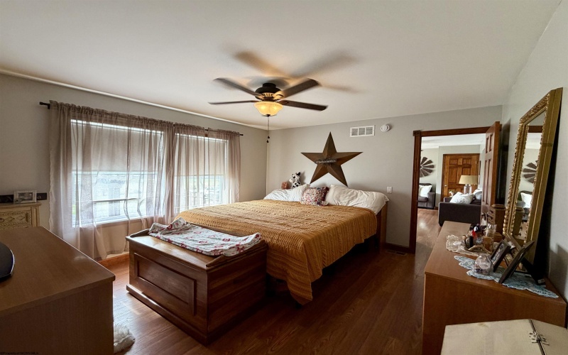 52 Murray Lane, Reedsville, West Virginia 26547, 4 Bedrooms Bedrooms, 7 Rooms Rooms,3 BathroomsBathrooms,Single Family Detached,For Sale,Murray,10163753