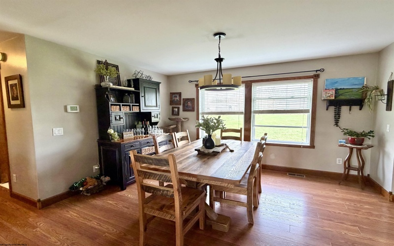 52 Murray Lane, Reedsville, West Virginia 26547, 4 Bedrooms Bedrooms, 7 Rooms Rooms,3 BathroomsBathrooms,Single Family Detached,For Sale,Murray,10163753