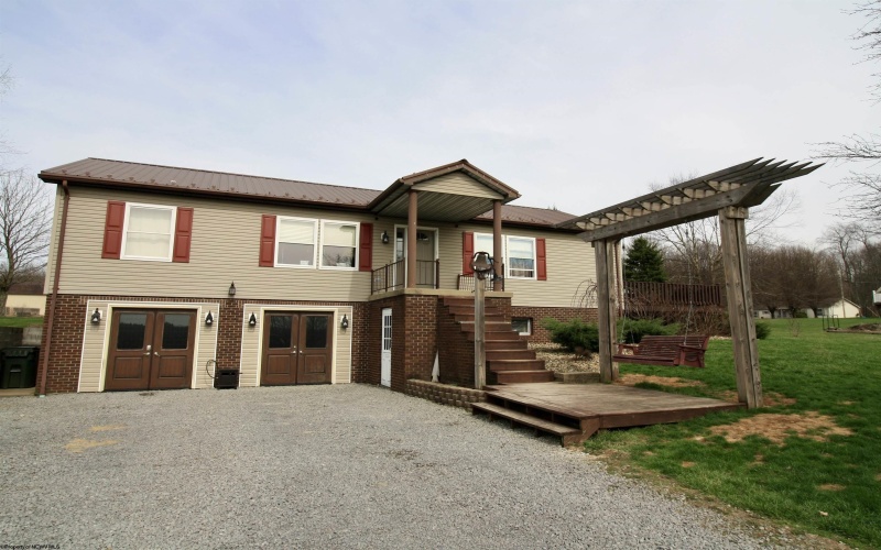 52 Murray Lane, Reedsville, West Virginia 26547, 4 Bedrooms Bedrooms, 7 Rooms Rooms,3 BathroomsBathrooms,Single Family Detached,For Sale,Murray,10163753