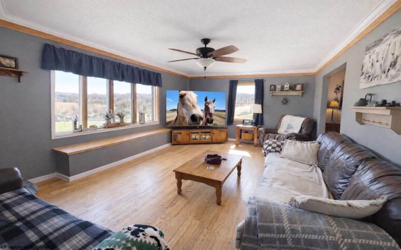 301 Dinkenberger Road, Kingwood, West Virginia 26537, 4 Bedrooms Bedrooms, 11 Rooms Rooms,3 BathroomsBathrooms,Single Family Detached,For Sale,Dinkenberger,10163754