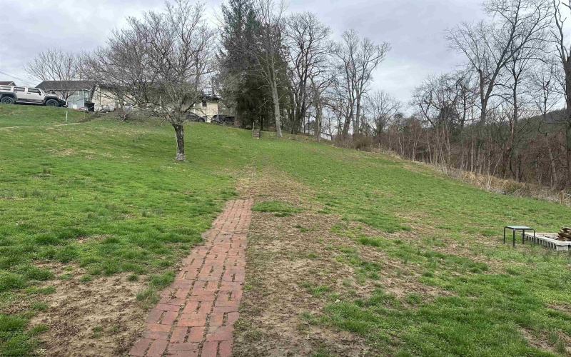 763 Traction Avenue, Monongah, West Virginia 26554, 3 Bedrooms Bedrooms, 8 Rooms Rooms,3 BathroomsBathrooms,Single Family Detached,For Sale,Traction,10163762