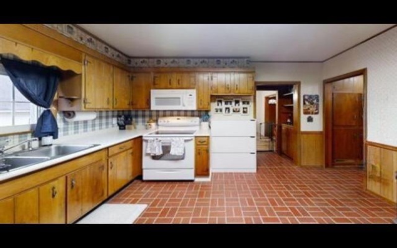 763 Traction Avenue, Monongah, West Virginia 26554, 3 Bedrooms Bedrooms, 8 Rooms Rooms,3 BathroomsBathrooms,Single Family Detached,For Sale,Traction,10163762