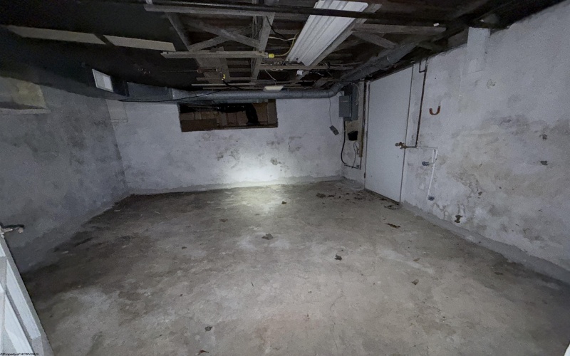 127 Bridge Street, Monongah, West Virginia 26554, 2 Bedrooms Bedrooms, 5 Rooms Rooms,2 BathroomsBathrooms,Single Family Detached,For Sale,Bridge,10163783