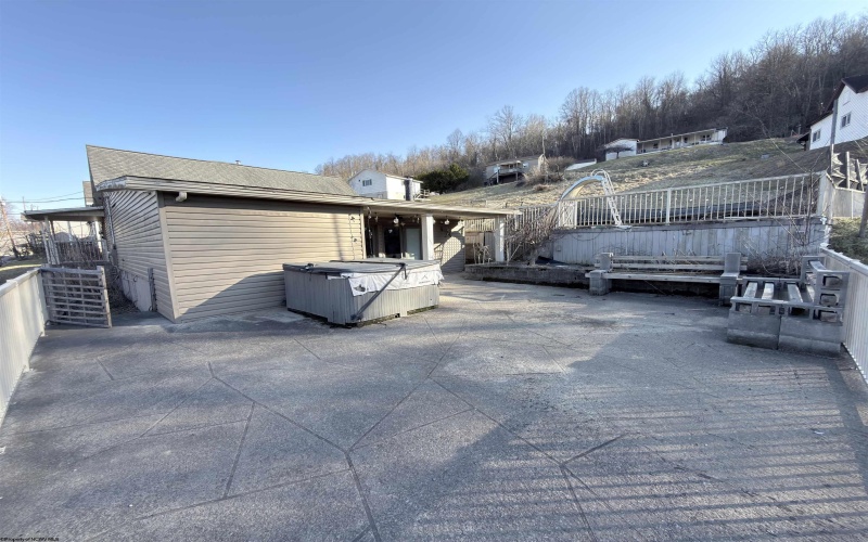 127 Bridge Street, Monongah, West Virginia 26554, 2 Bedrooms Bedrooms, 5 Rooms Rooms,2 BathroomsBathrooms,Single Family Detached,For Sale,Bridge,10163783