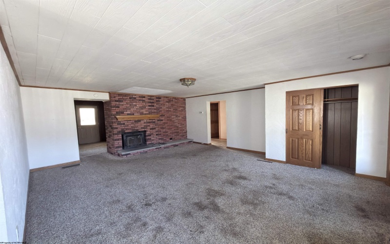 127 Bridge Street, Monongah, West Virginia 26554, 2 Bedrooms Bedrooms, 5 Rooms Rooms,2 BathroomsBathrooms,Single Family Detached,For Sale,Bridge,10163783