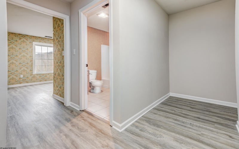 611 Vista Oaks Drive, Fairmont, West Virginia 26554, 3 Bedrooms Bedrooms, 9 Rooms Rooms,3 BathroomsBathrooms,Single Family Attached,For Sale,Vista Oaks,10163771