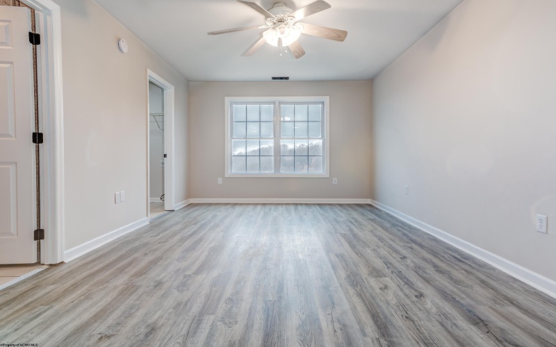 611 Vista Oaks Drive, Fairmont, West Virginia 26554, 3 Bedrooms Bedrooms, 9 Rooms Rooms,3 BathroomsBathrooms,Single Family Attached,For Sale,Vista Oaks,10163771