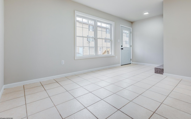 611 Vista Oaks Drive, Fairmont, West Virginia 26554, 3 Bedrooms Bedrooms, 9 Rooms Rooms,3 BathroomsBathrooms,Single Family Attached,For Sale,Vista Oaks,10163771