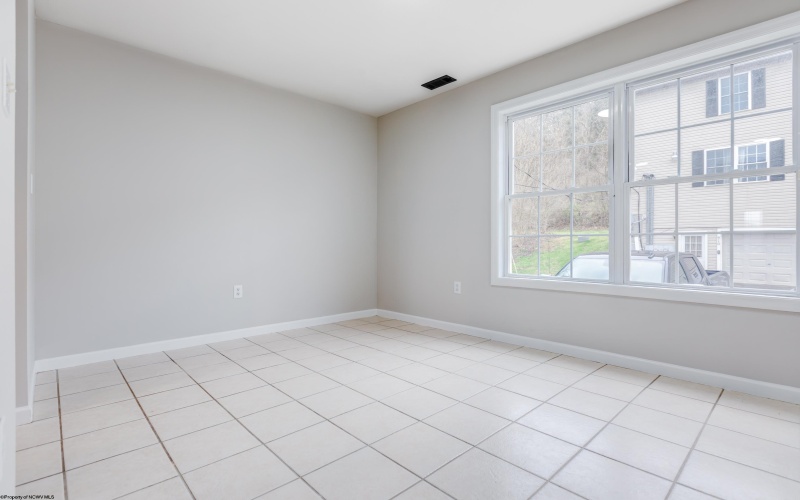 611 Vista Oaks Drive, Fairmont, West Virginia 26554, 3 Bedrooms Bedrooms, 9 Rooms Rooms,3 BathroomsBathrooms,Single Family Attached,For Sale,Vista Oaks,10163771