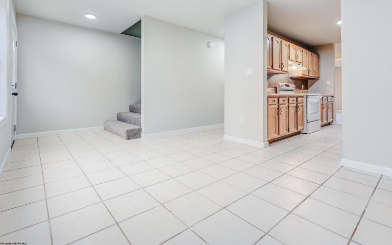 611 Vista Oaks Drive, Fairmont, West Virginia 26554, 3 Bedrooms Bedrooms, 9 Rooms Rooms,3 BathroomsBathrooms,Single Family Attached,For Sale,Vista Oaks,10163771