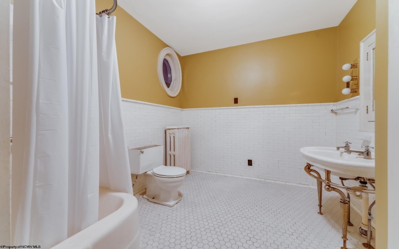 1266 National Pike Road, Hopwood, Pennsylvania 15445, ,Multi-unit/income,For Sale,National Pike,10163782 1266 National Pike Road, Hopwood, Pennsylvania 15445, ,Multi-unit/income,For Sale,National Pike,10163782