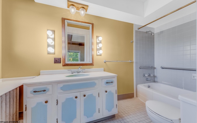 1266 National Pike Road, Hopwood, Pennsylvania 15445, ,Multi-unit/income,For Sale,National Pike,10163782 1266 National Pike Road, Hopwood, Pennsylvania 15445, ,Multi-unit/income,For Sale,National Pike,10163782