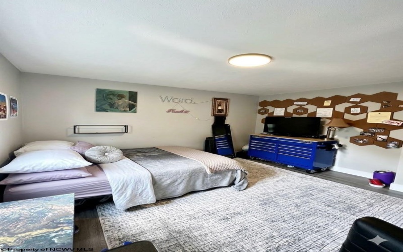 32 Highland Avenue, Morgantown, West Virginia 26505, 4 Bedrooms Bedrooms, 7 Rooms Rooms,2 BathroomsBathrooms,Residential Rentals,For Rent,Highland,10163767