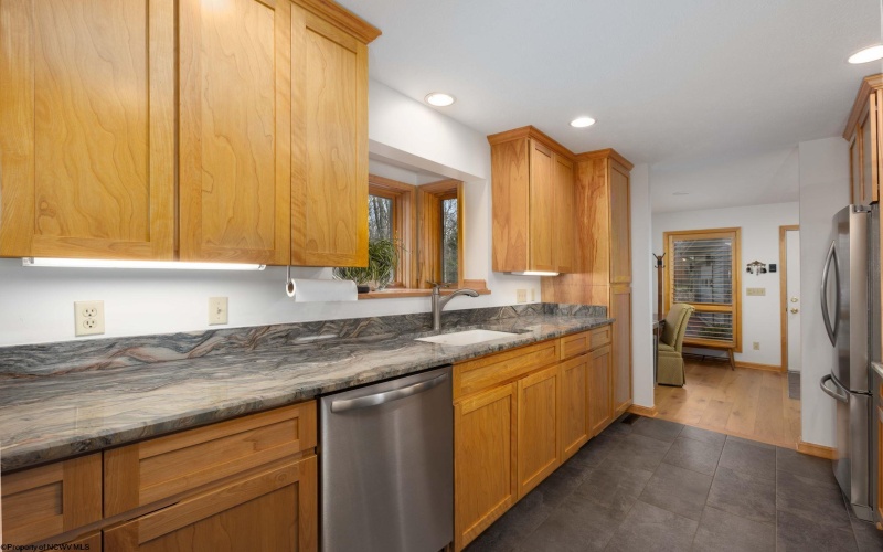 357 Betony Lane, Terra Alta, West Virginia 26764, 3 Bedrooms Bedrooms, 8 Rooms Rooms,2 BathroomsBathrooms,Single Family Detached,For Sale,Betony,10163780