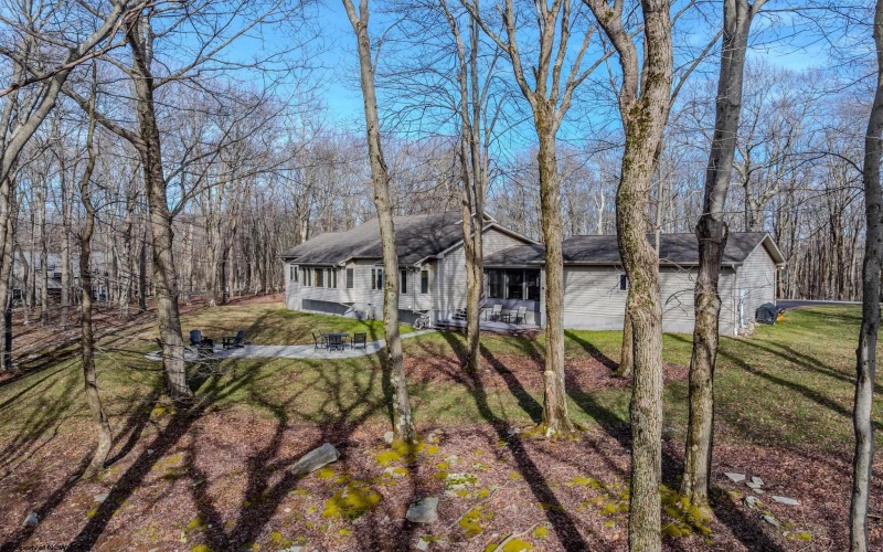 357 Betony Lane, Terra Alta, West Virginia 26764, 3 Bedrooms Bedrooms, 8 Rooms Rooms,2 BathroomsBathrooms,Single Family Detached,For Sale,Betony,10163780