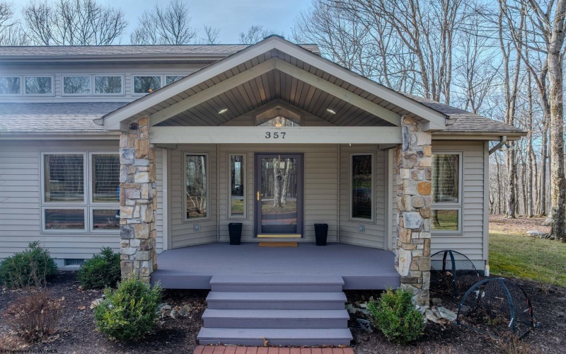 357 Betony Lane, Terra Alta, West Virginia 26764, 3 Bedrooms Bedrooms, 8 Rooms Rooms,2 BathroomsBathrooms,Single Family Detached,For Sale,Betony,10163780